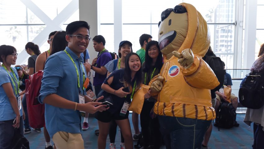 s2017_Student-Volunteer-Orientation-3-min-850x480.jpg