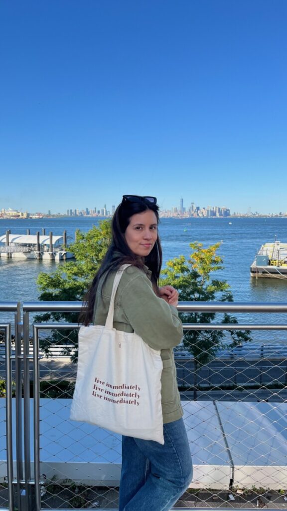 Mónica Valencia ACM SIGGRAPH Member Profile